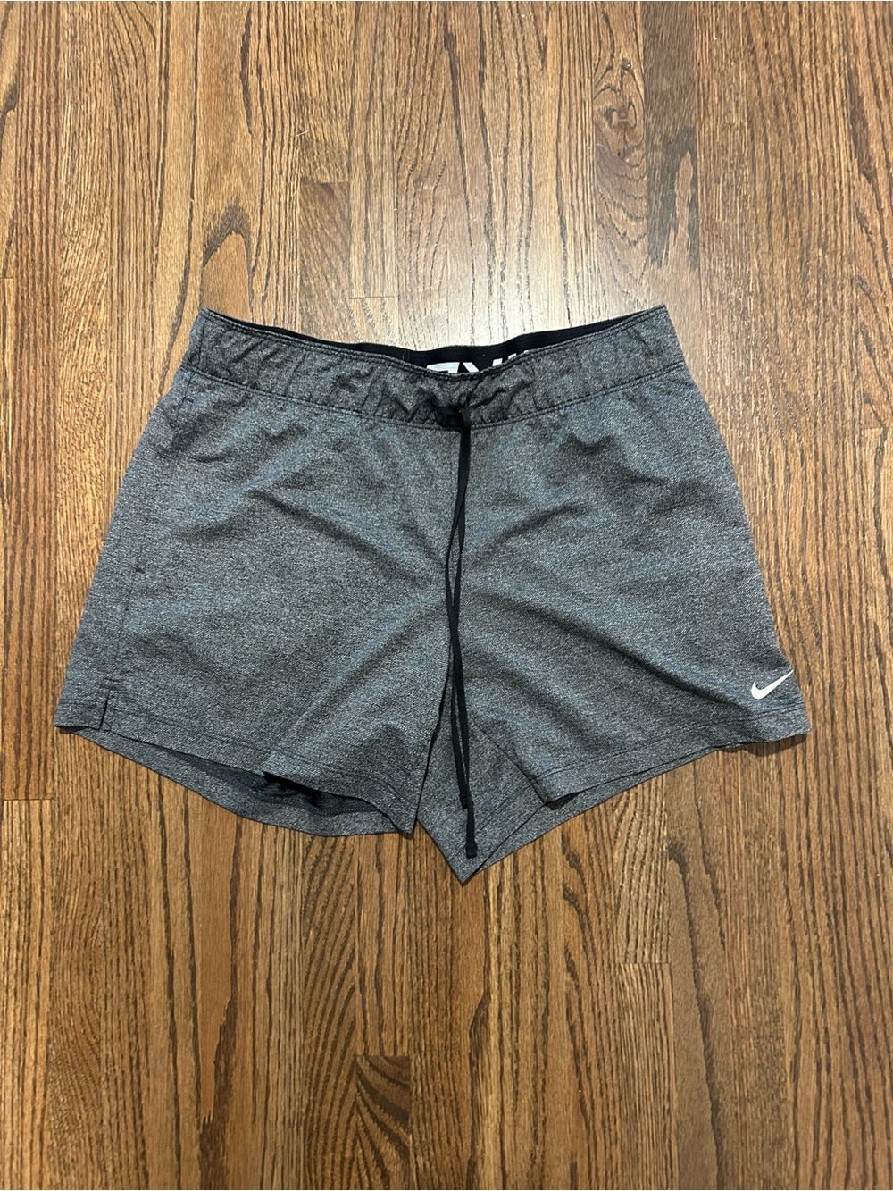Nike Dri-FIT Gray Running Shorts Size Small Pockets Athletic